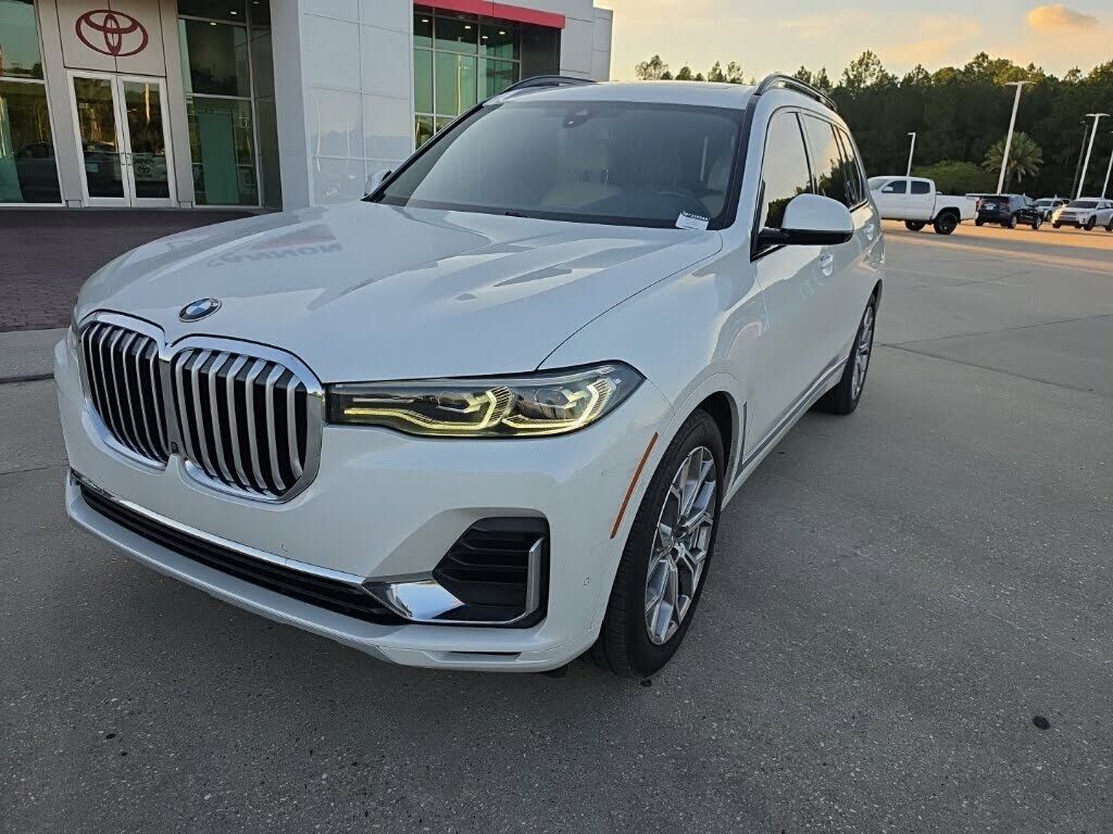 2021 BMW X7