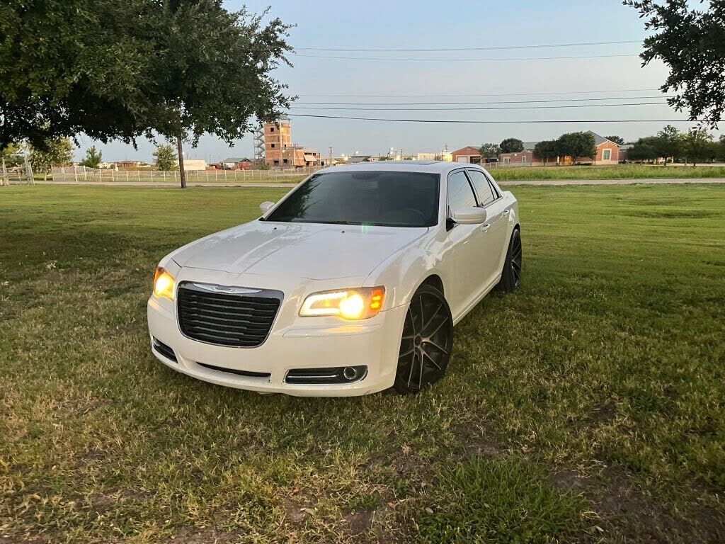 2014 CHRYSLER 300