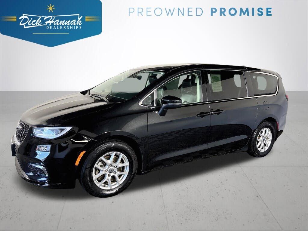 2023 CHRYSLER Pacifica