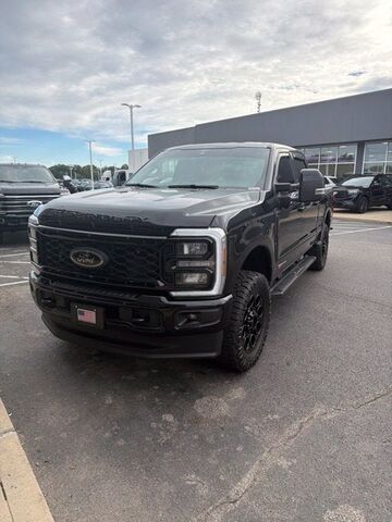 2025 FORD F-250