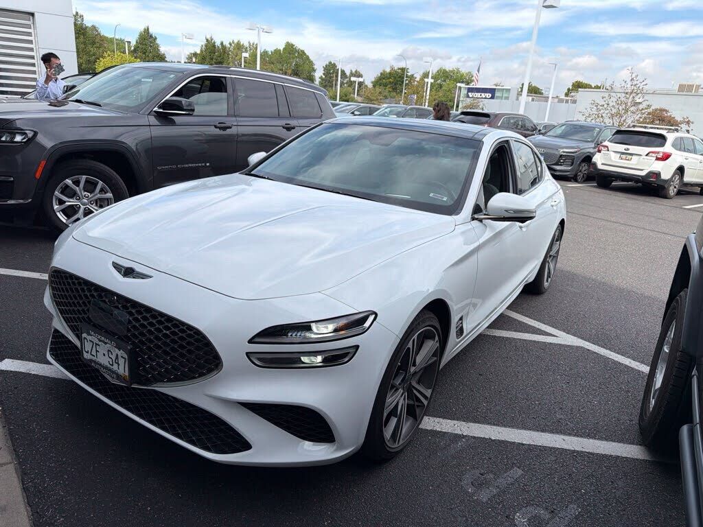 2025 GENESIS G70