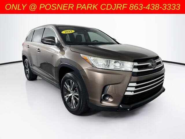 2019 TOYOTA Highlander
