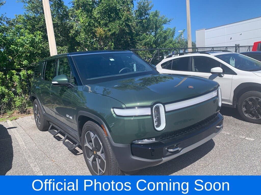 2024 RIVIAN R1S