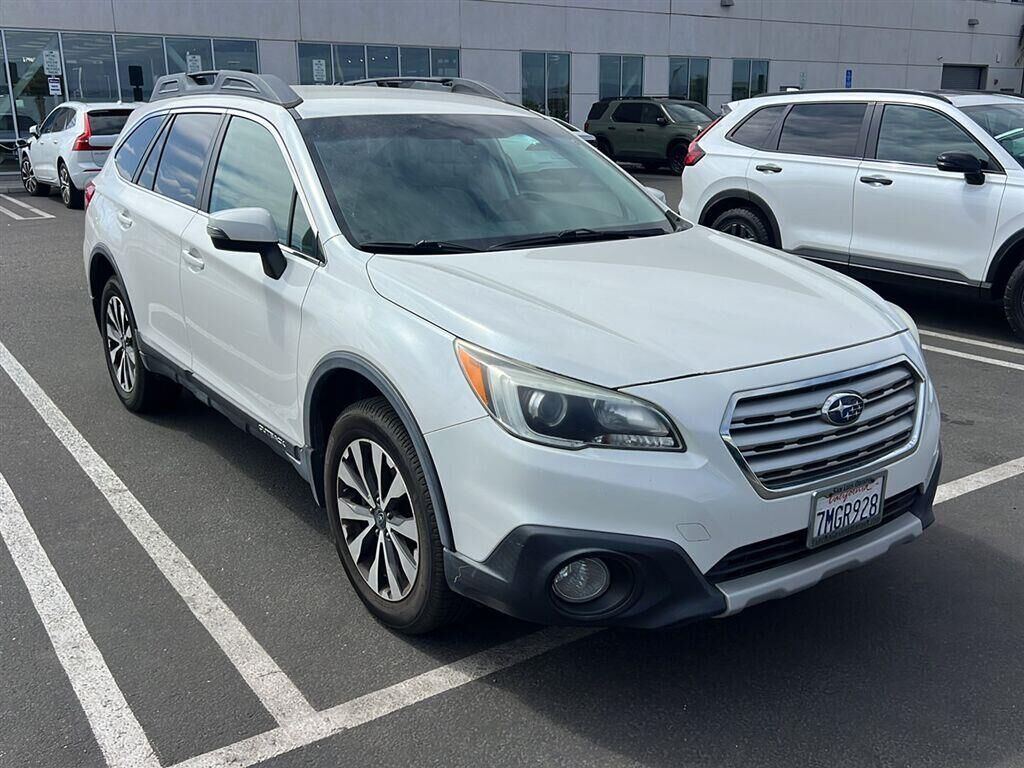 2015 SUBARU Outback