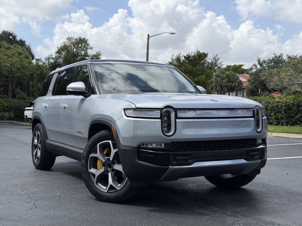 2023 RIVIAN R1S