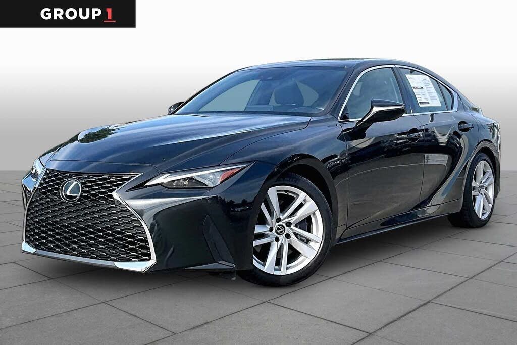 2024 LEXUS IS