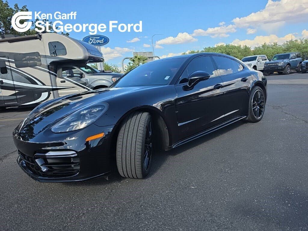2021 PORSCHE Panamera