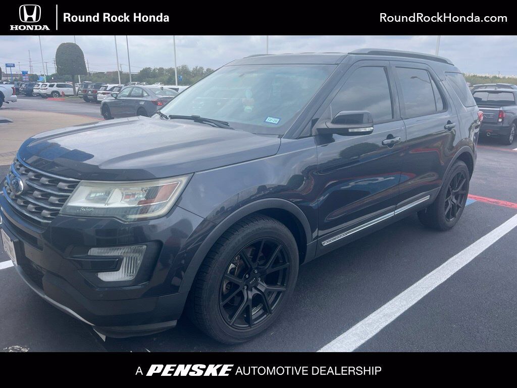 2017 FORD Explorer