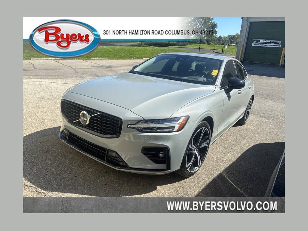 2024 VOLVO S60