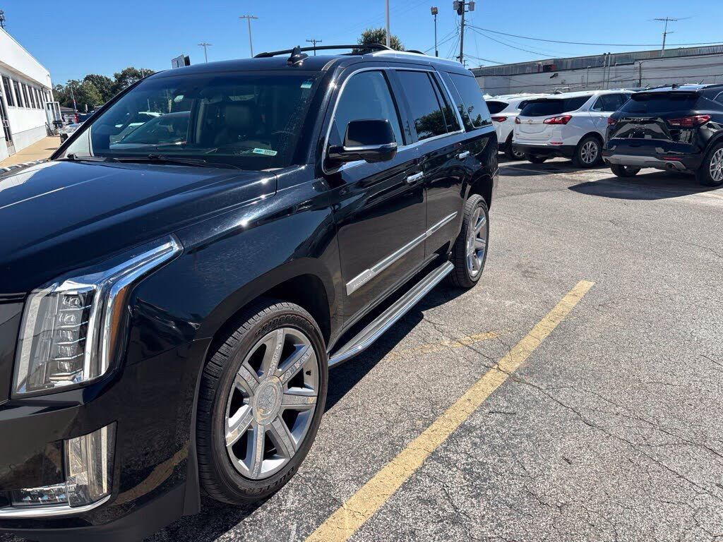 2018 CADILLAC Escalade