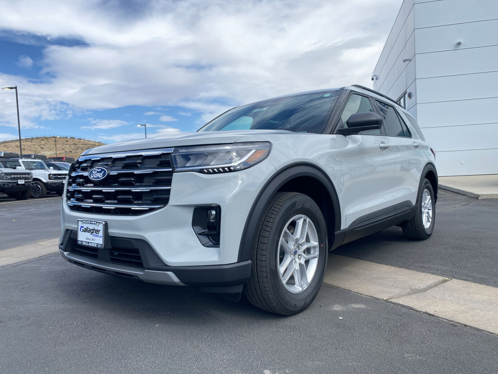 2027 FORD Explorer