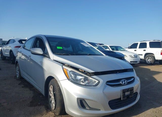 2015 HYUNDAI Accent