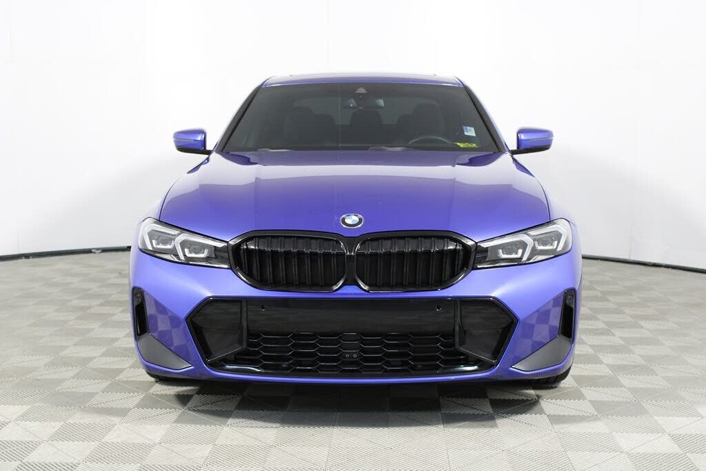 2026 BMW 330i