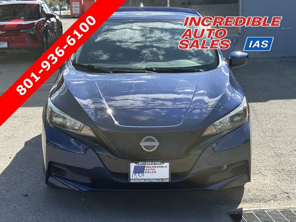 2025 NISSAN Leaf