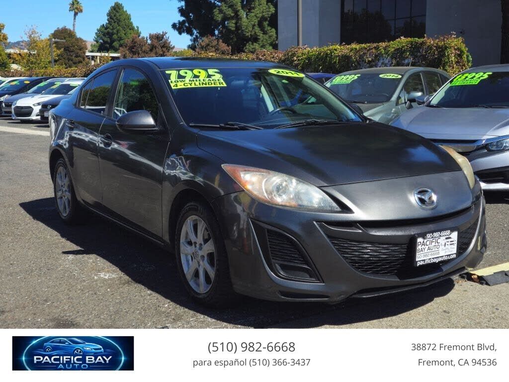 2011 MAZDA Mazda3