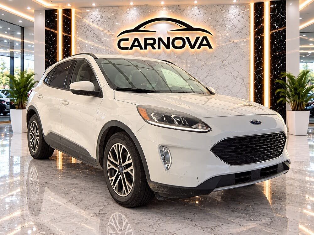 2020 FORD Escape