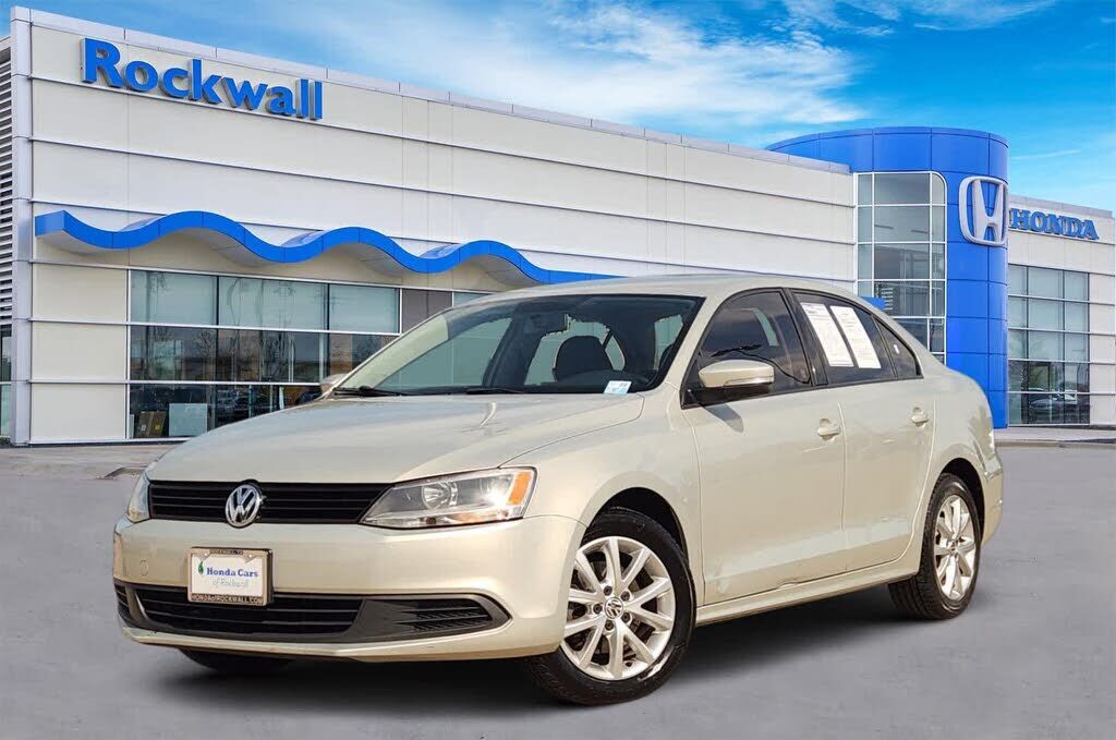 2011 VOLKSWAGEN Jetta
