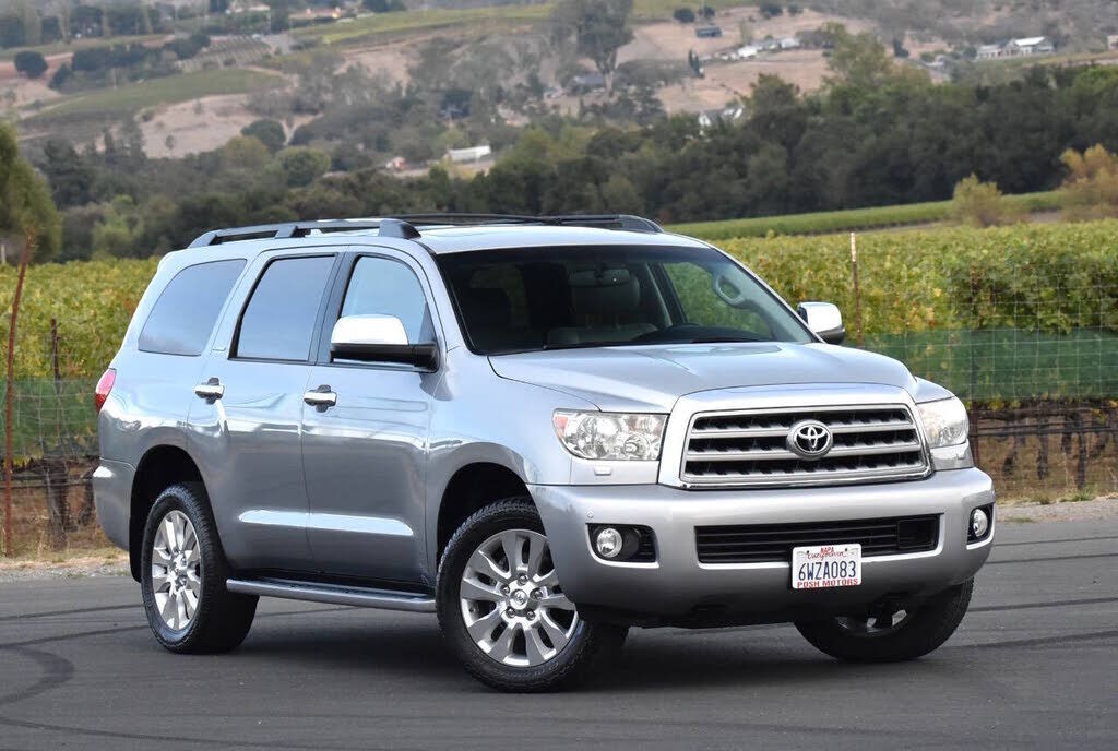 2011 TOYOTA Sequoia