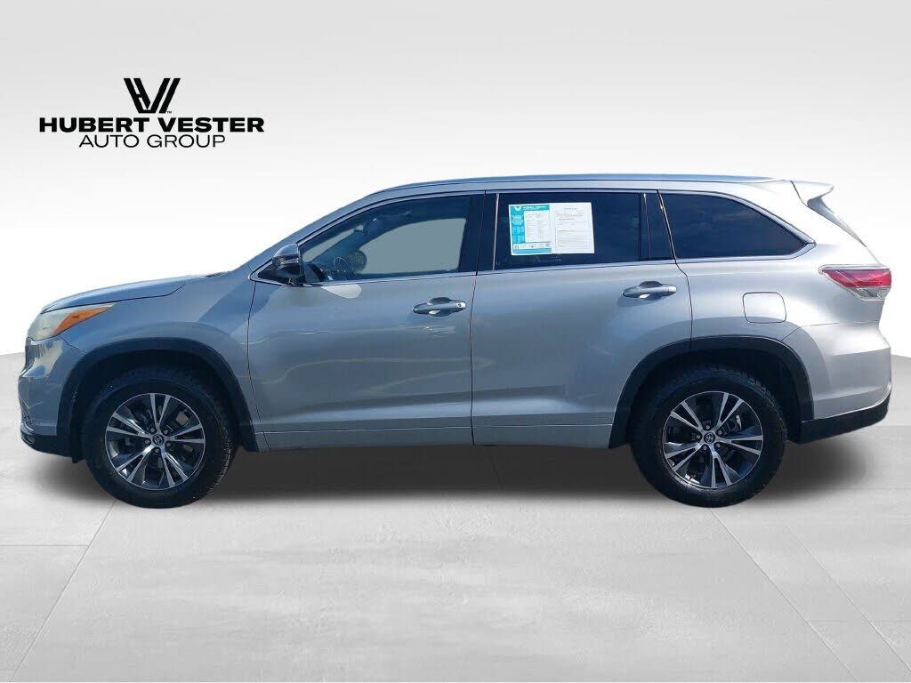 2016 TOYOTA Highlander
