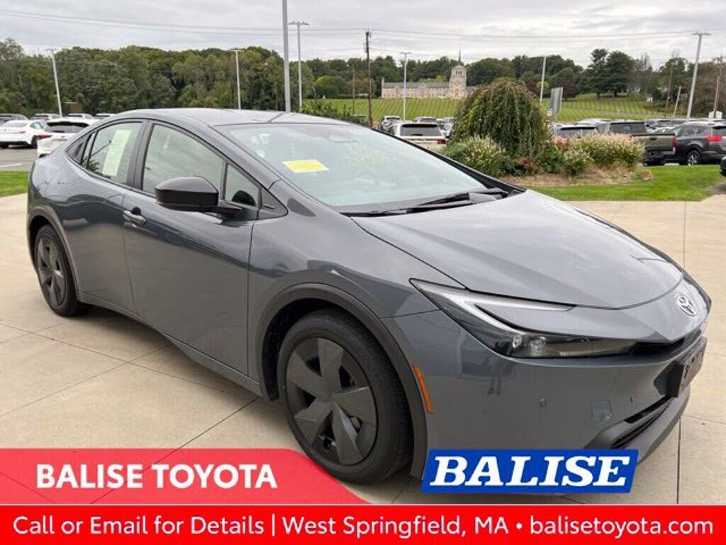 2025 TOYOTA PRIUS