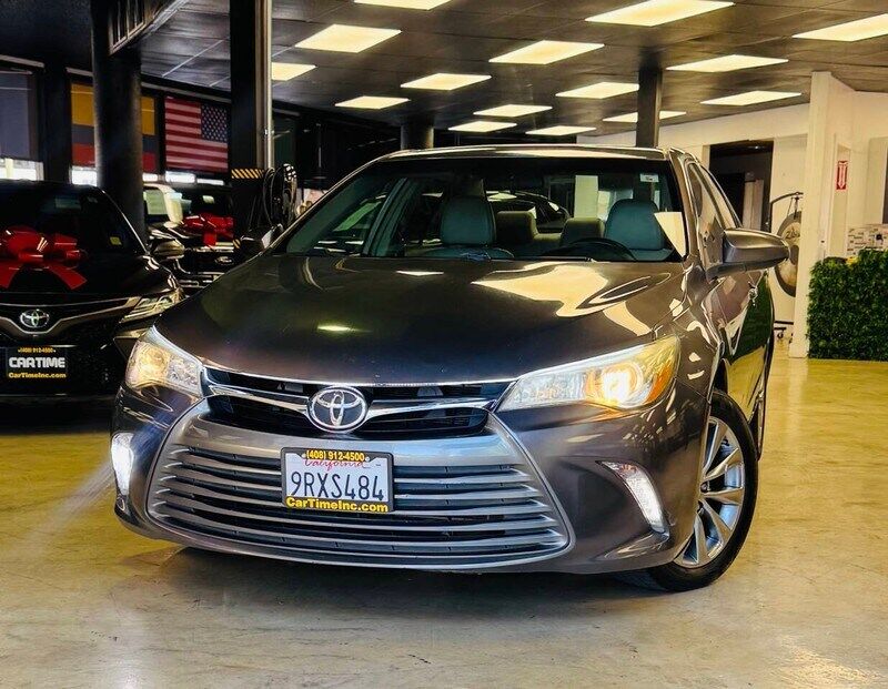 2016 TOYOTA Camry
