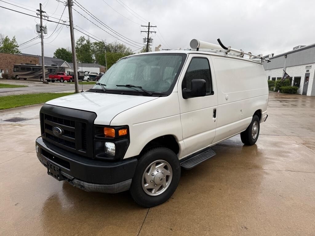 2010 FORD E-250