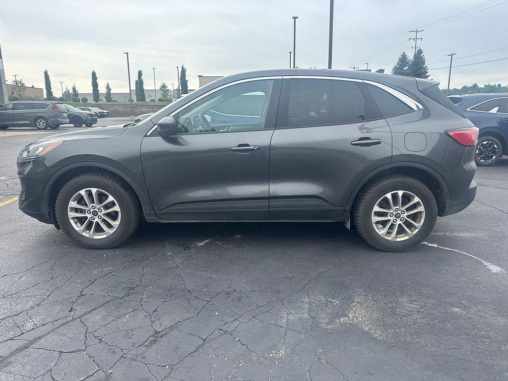 2020 FORD Escape