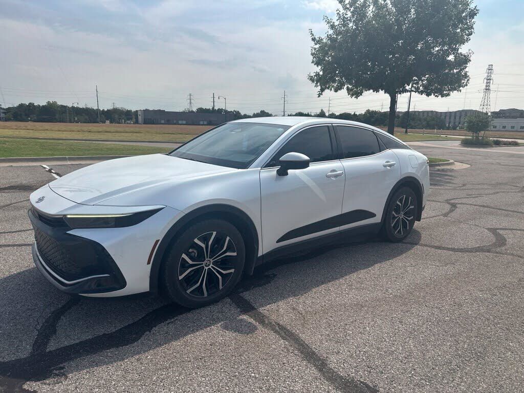 2023 TOYOTA CROWN