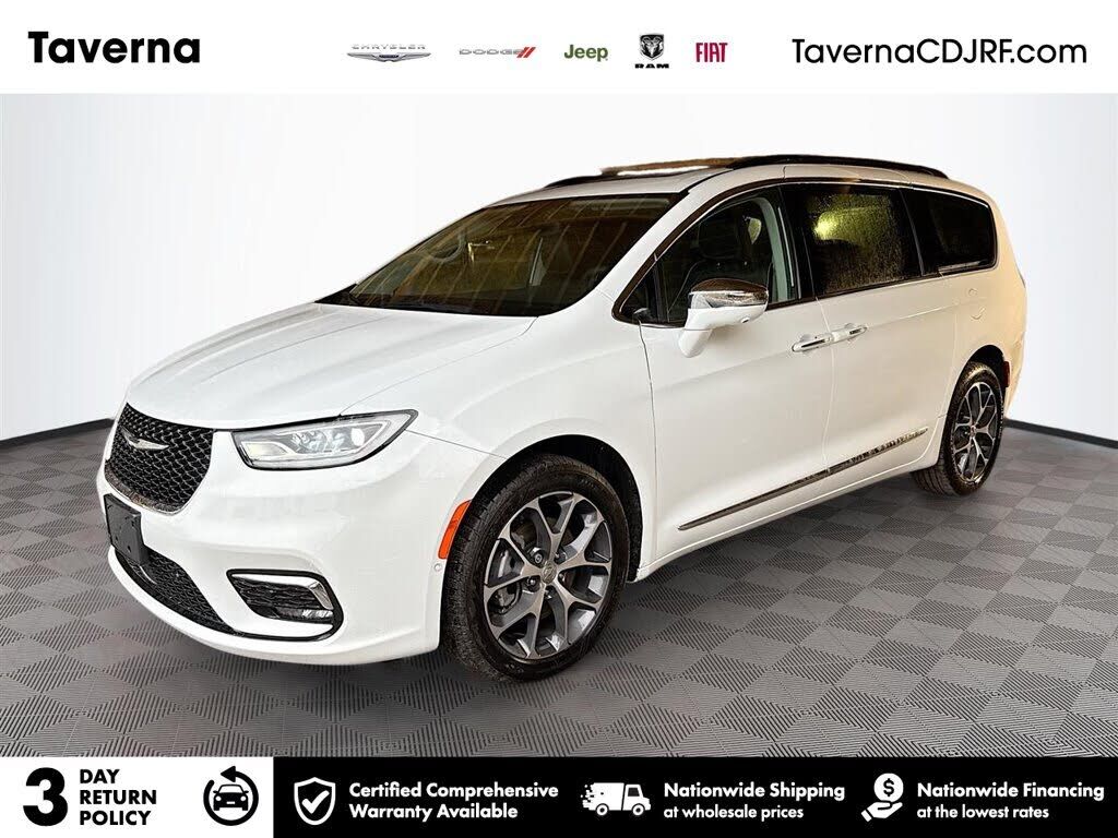 2022 CHRYSLER Pacifica
