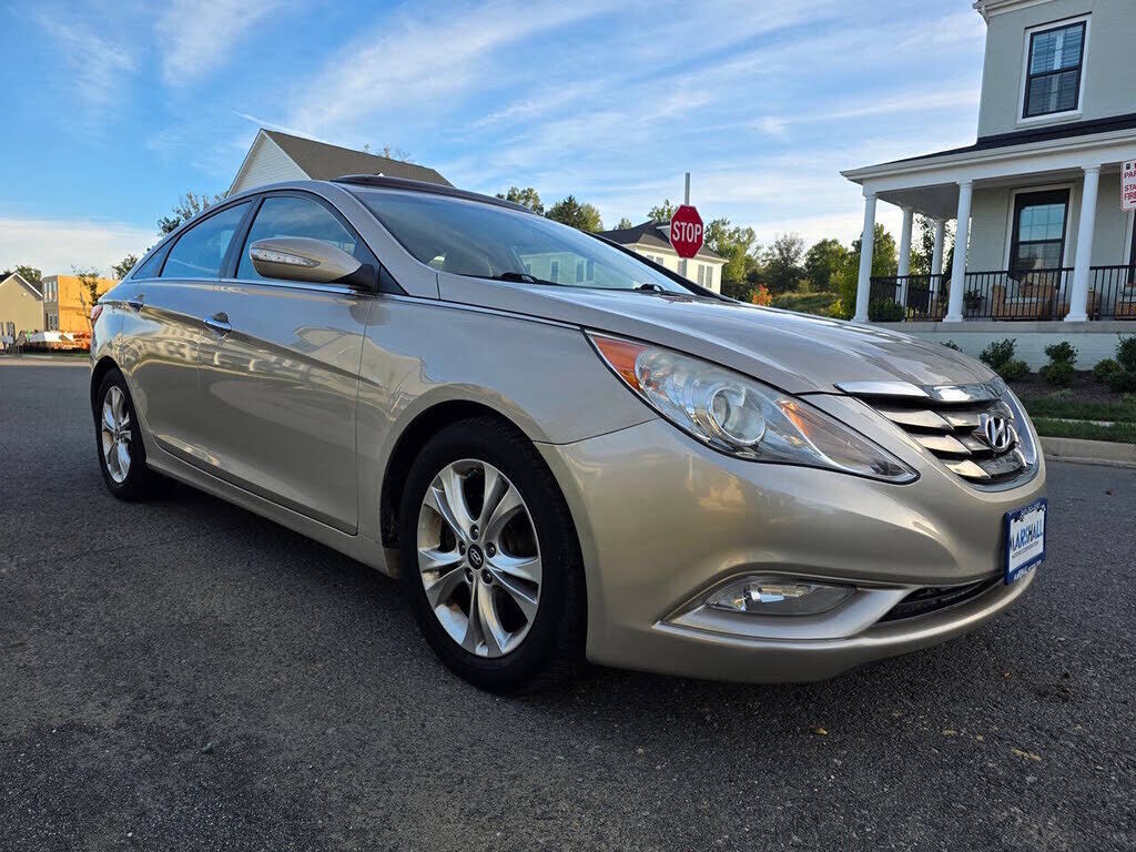 2011 HYUNDAI Sonata