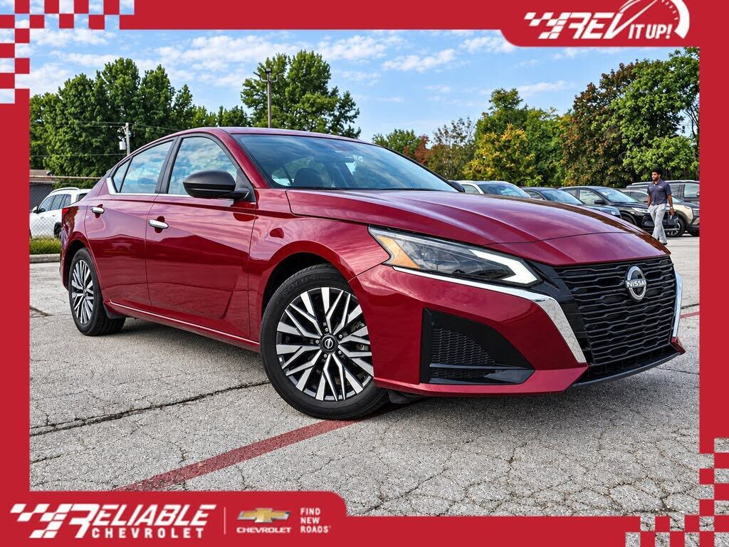 2025 NISSAN Altima