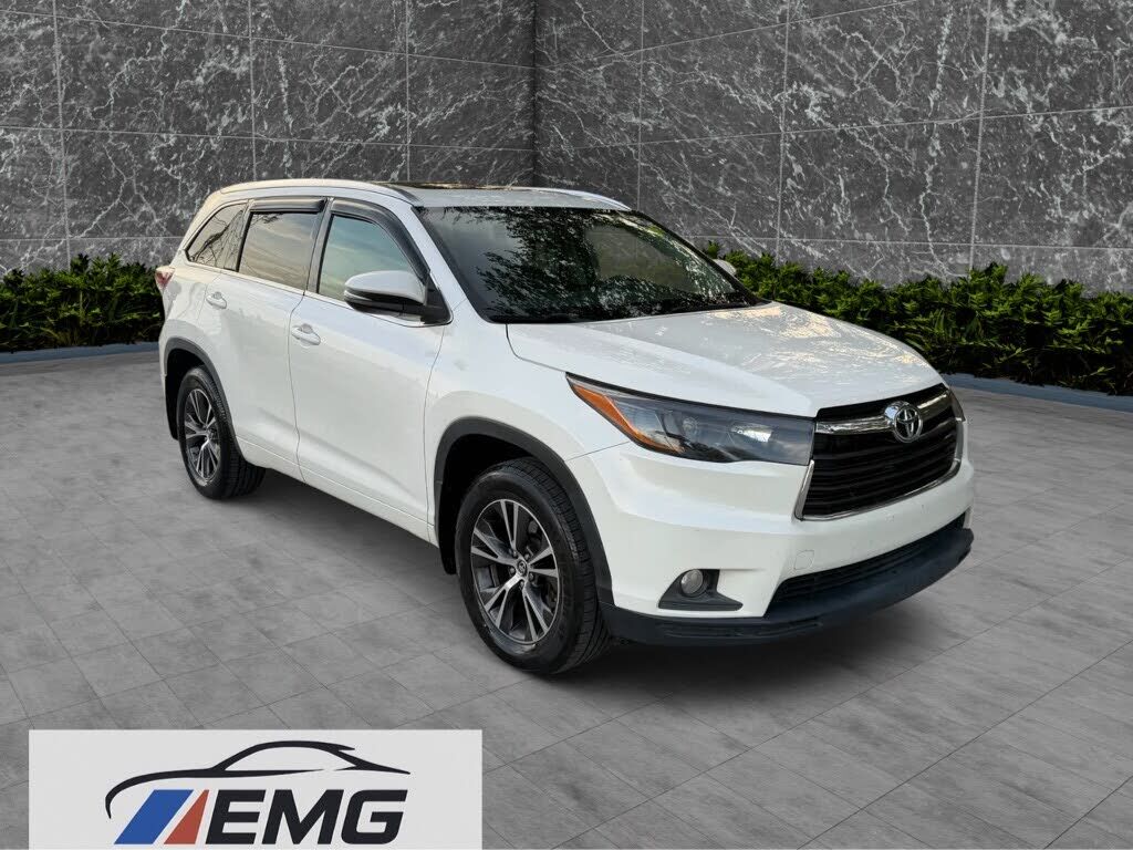 2018 TOYOTA Highlander
