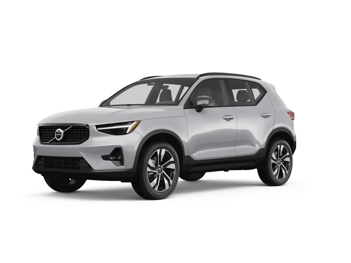2026 VOLVO XC40