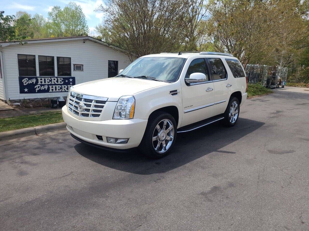 2010 CADILLAC Escalade