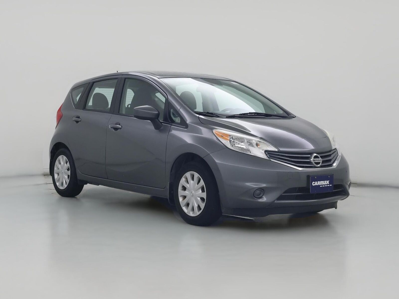 2016 NISSAN Versa