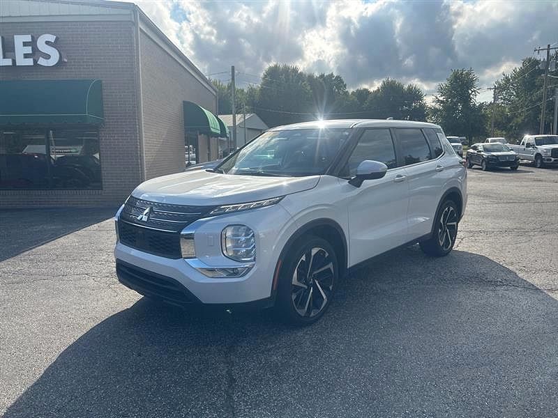 2022 MITSUBISHI Outlander