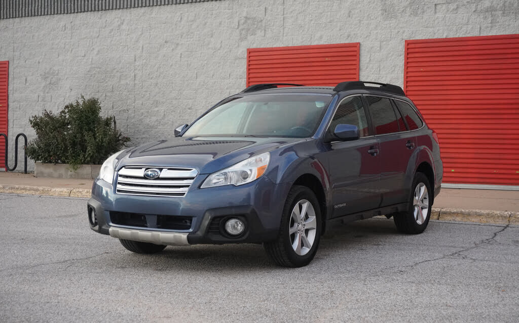 2013 SUBARU Outback