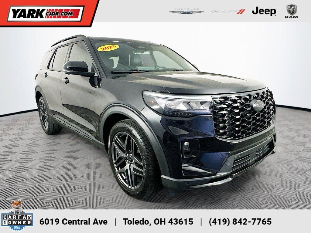 2025 FORD Explorer