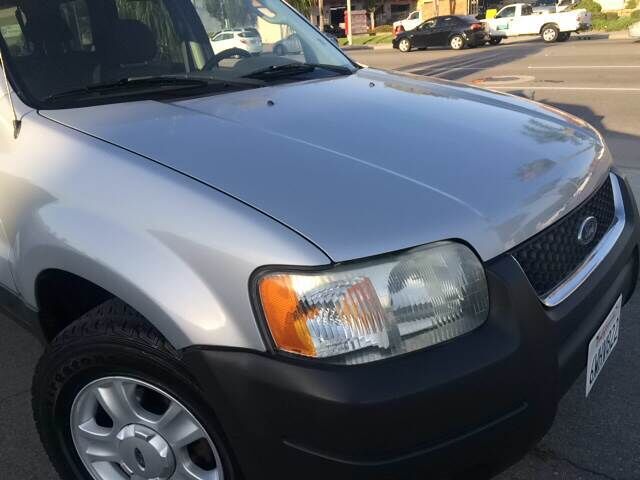 2003 FORD Escape
