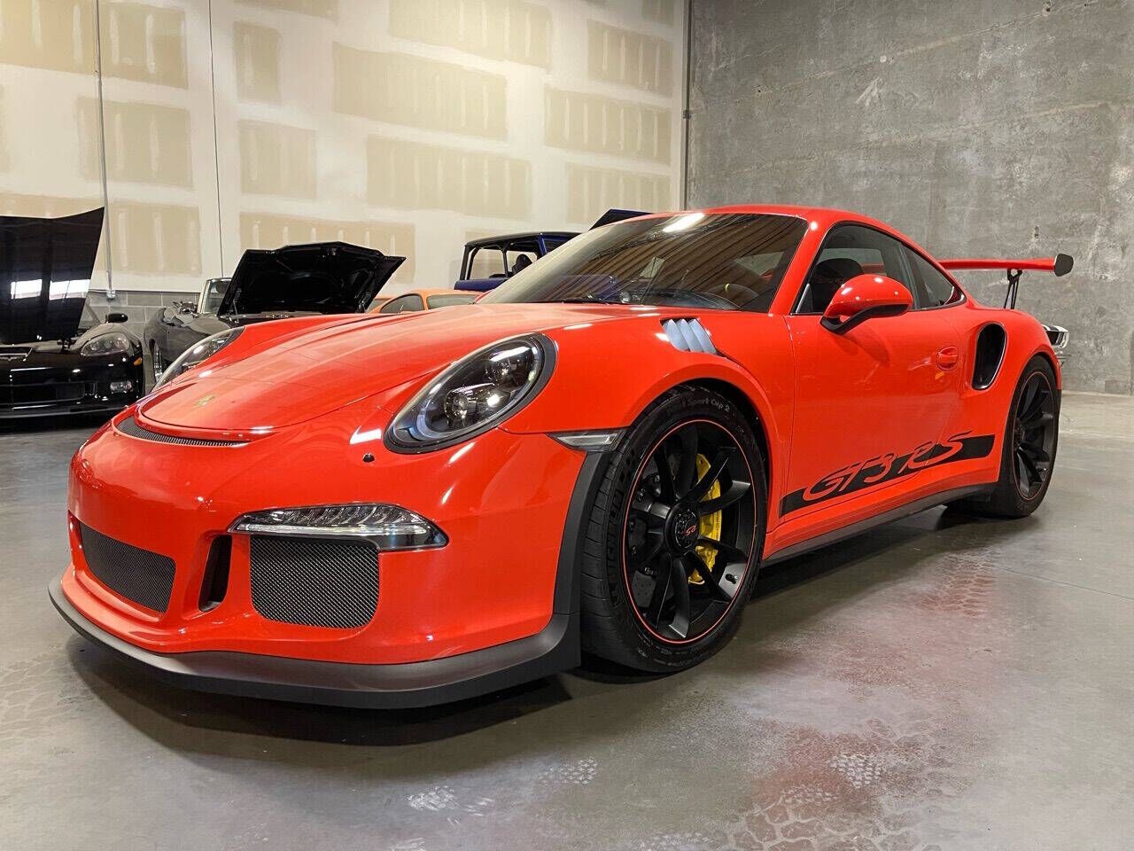 2016 PORSCHE 911