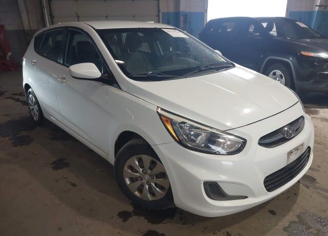 2015 HYUNDAI Accent