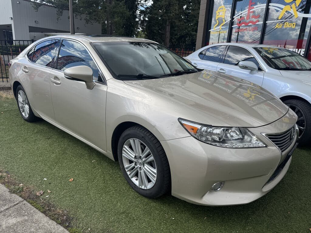 2015 LEXUS ES