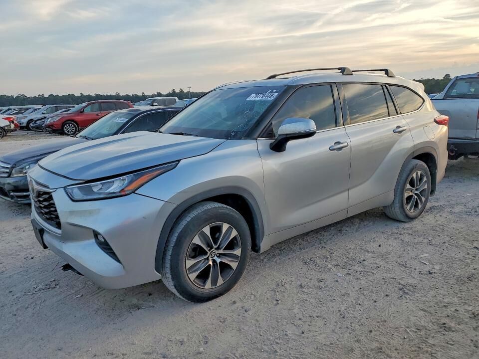 2020 TOYOTA Highlander