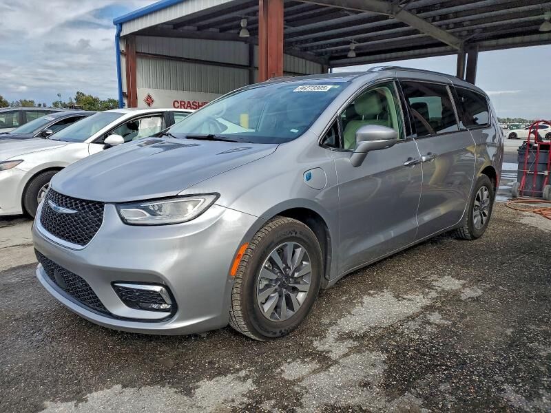 2021 CHRYSLER Pacifica