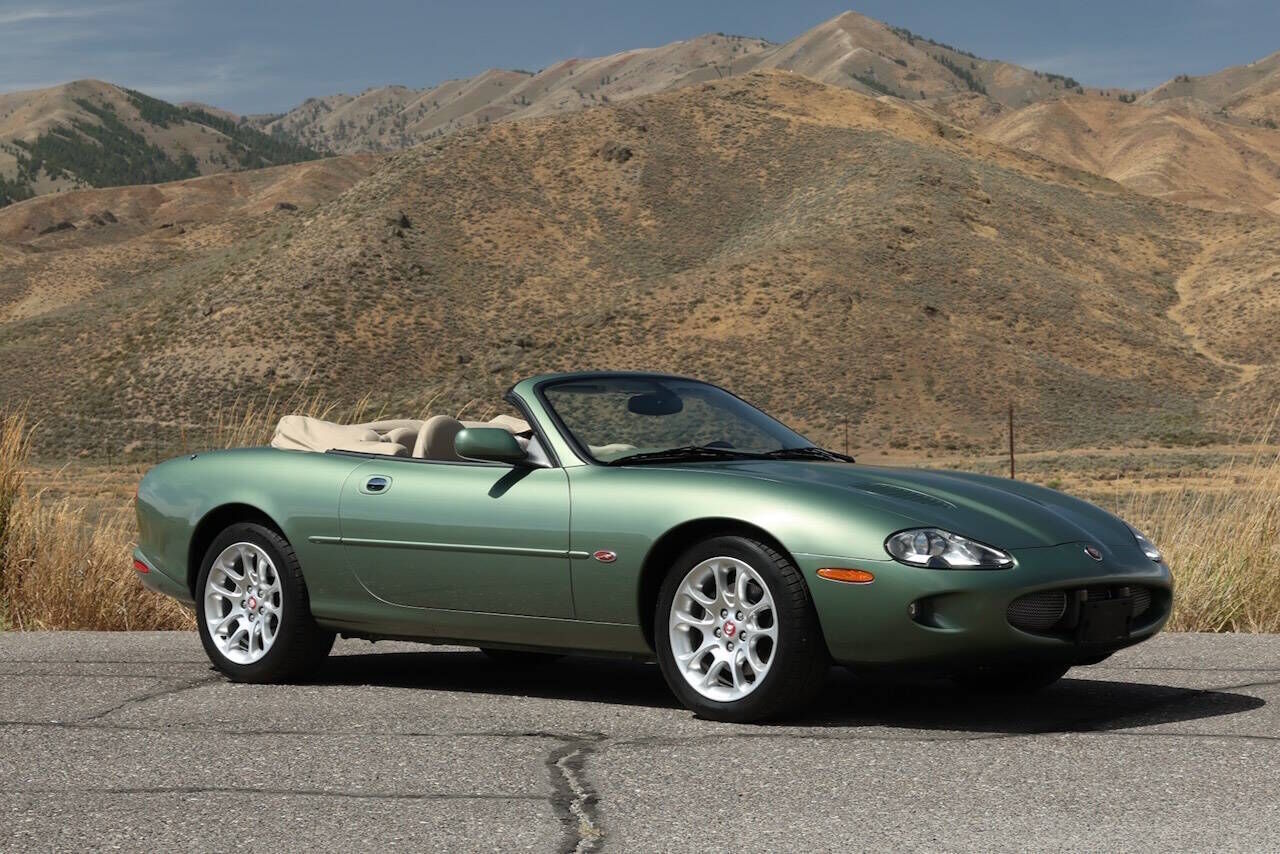 2000 JAGUAR XKR
