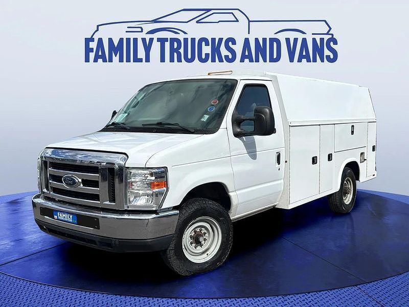 2019 FORD E-350