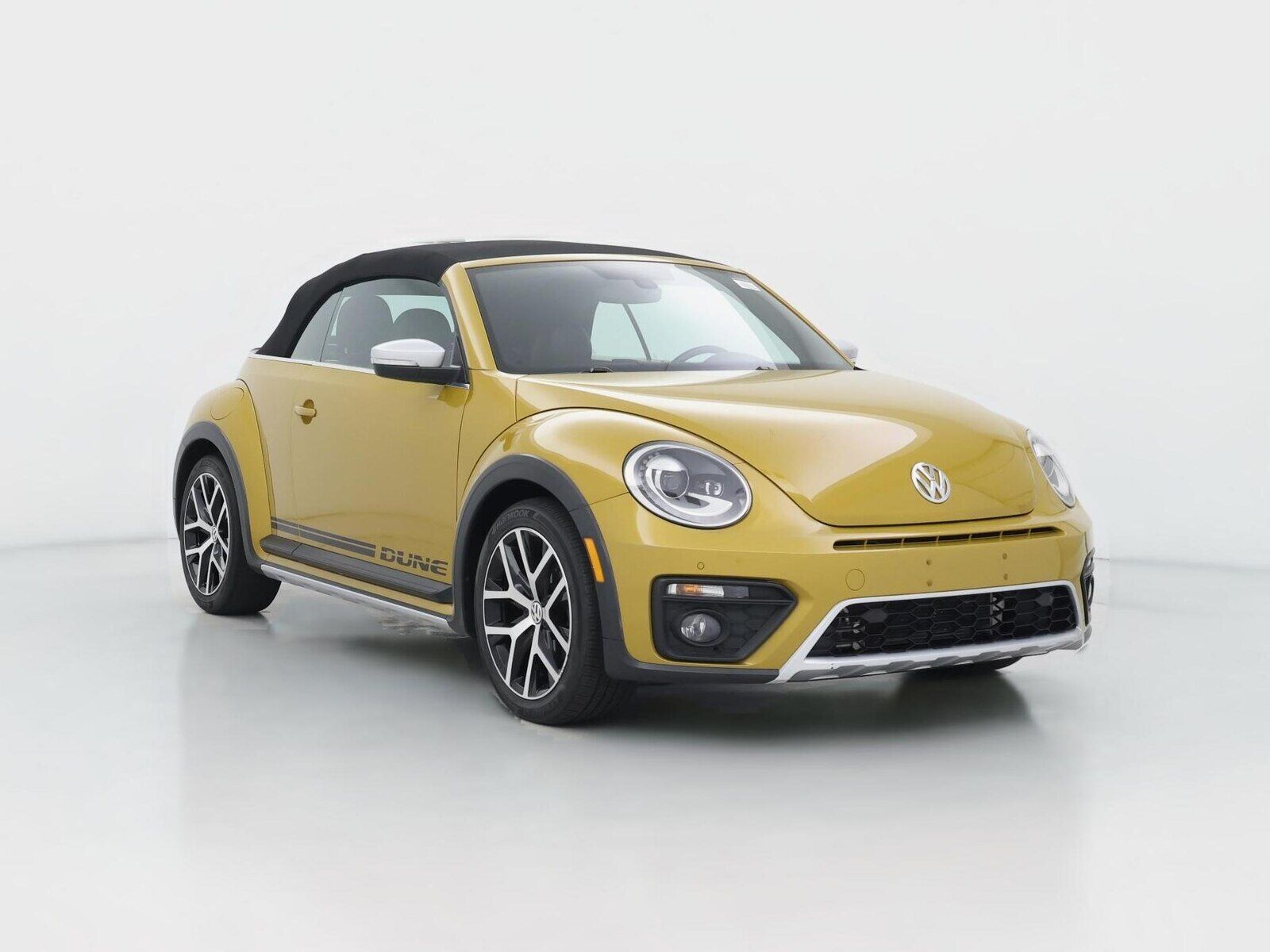 2017 VOLKSWAGEN Beetle