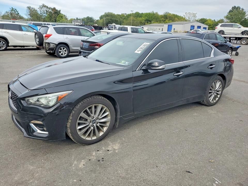 2018 INFINITI Q50