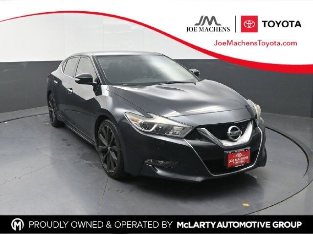 2017 NISSAN Maxima