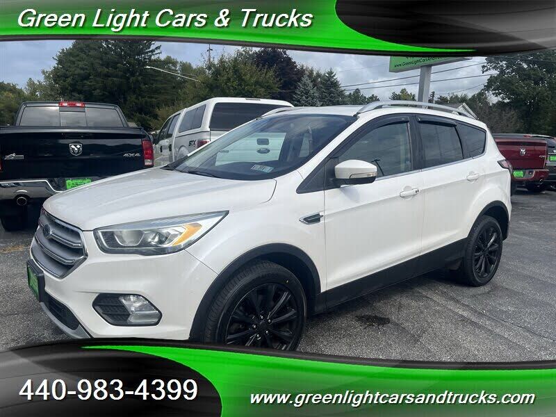 2017 FORD Escape